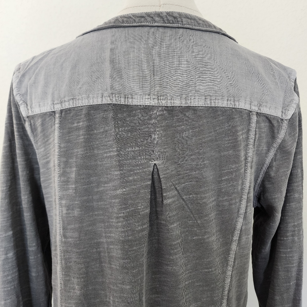 Natural reflections long-sleeved top. Size medium. Grey. - Picture 2 of 9
